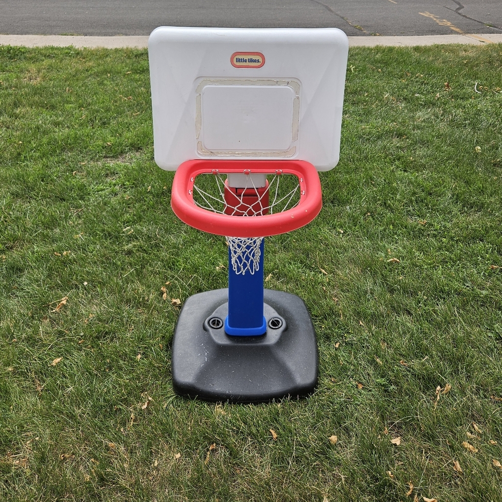 Kids basketball hoop